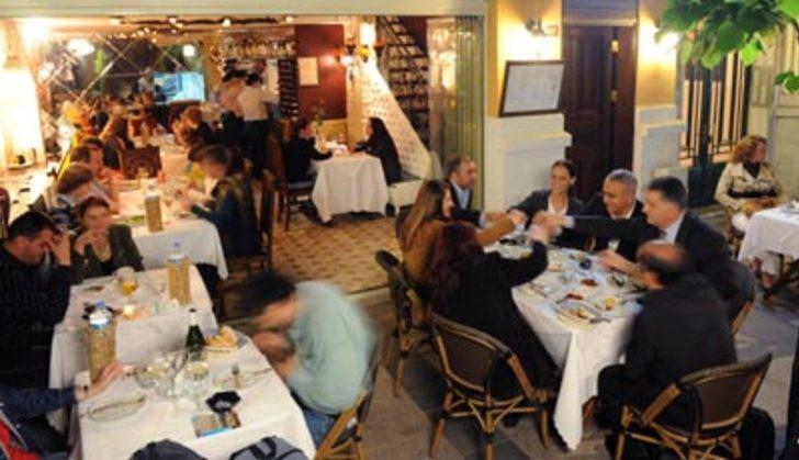 Asmalımescit Sokağı&rsquo;nda Mavi Melek