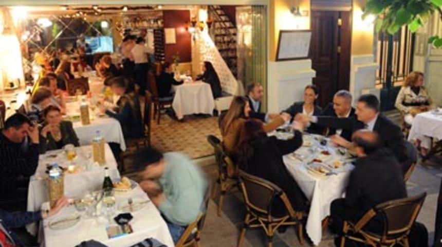 Asmalımescit Sokağı&rsquo;nda Mavi Melek