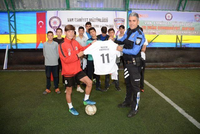 Van’da 29 Ekim Cumhuriyet Kupası Futbol Turnuvası