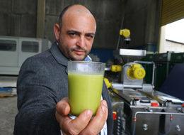 İtalya'dan zeytin sıkma makinesi istedi, gelmeyince kendisi üretti