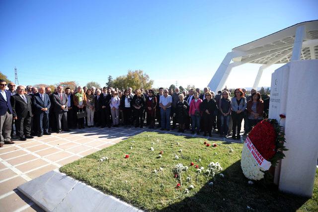 Bülent Ecevit, ölümünün 12'nci yılında anıldı