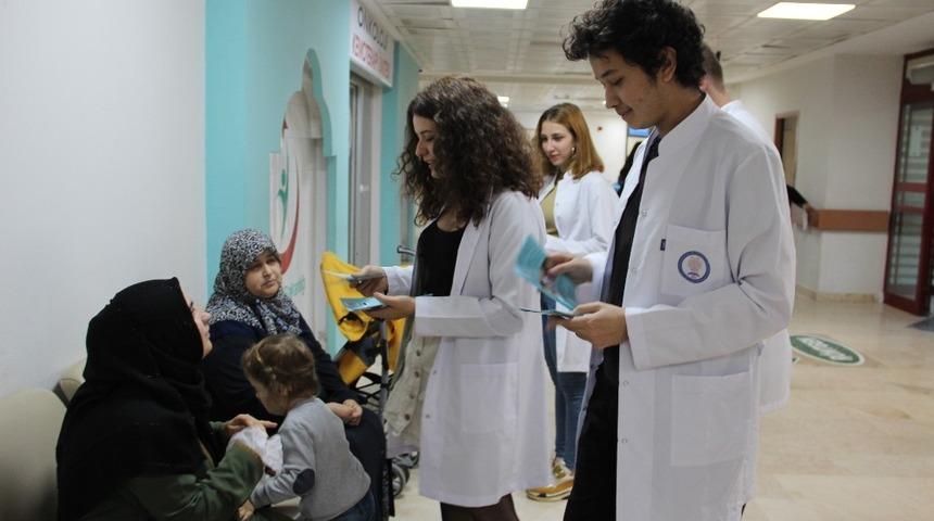 Hasta hakları ve sorumlulukları broşür ile anlatıldı