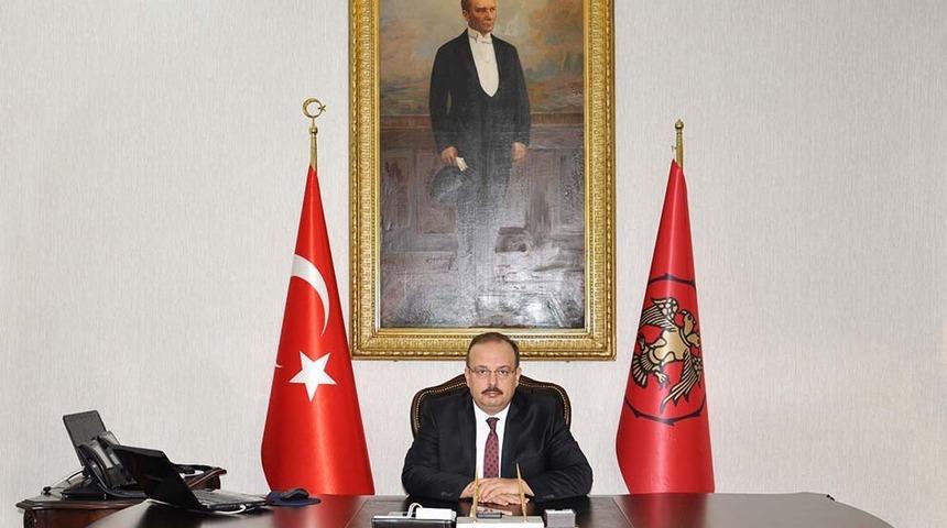 Yeni Bursa valisi g&ouml;reve başlıyor