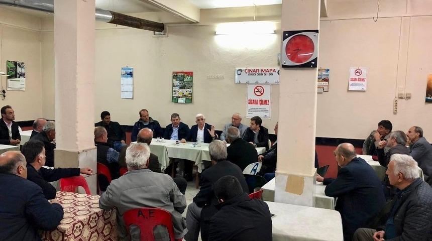 Başkan Asa Fıstıklı Meydanında &uuml;reticilerle buluştu