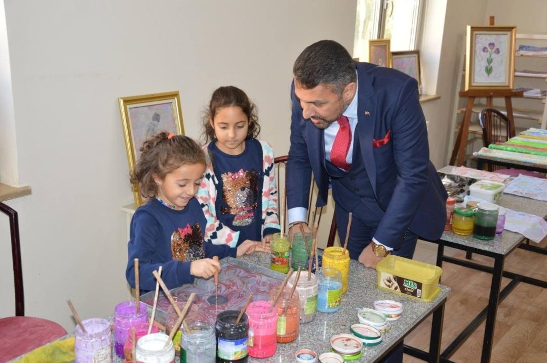 Sivrihisar Belediyesi at&ouml;lyeleri istihdama katkı sağlıyor