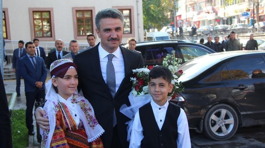 Malatya&rsquo;nın yeni valisi Aydın Baruş, g&ouml;reve başladı