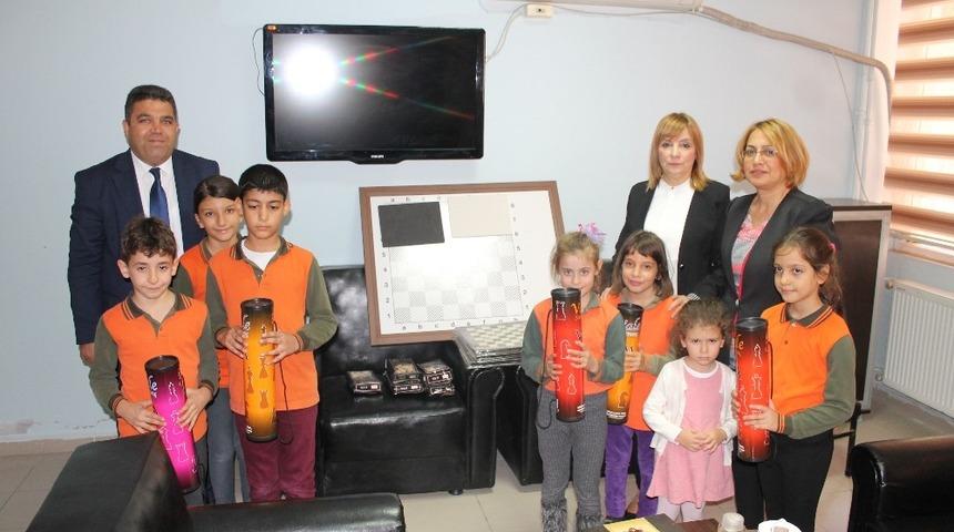 Geri dönüşüme duyarlı okullar ödüllendirildi