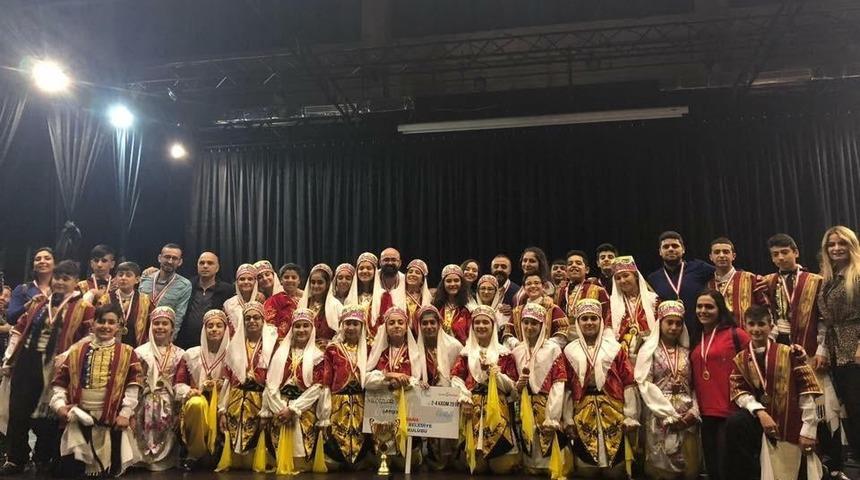 Seyhan Belediyesi halk oyunlarında T&uuml;rkiye ikincisi