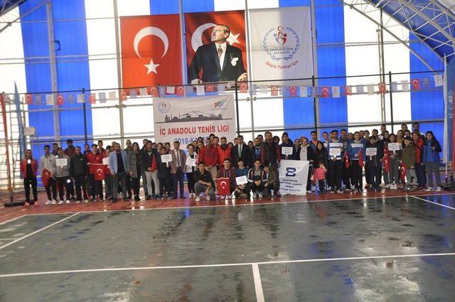 İç Anadolu Tenis Ligi törenle başladı