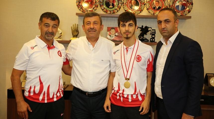 Darıcalı Kareteci D&uuml;nya şampiyonasında