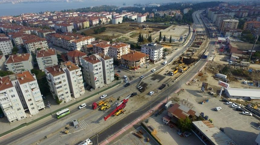 G&ouml;lc&uuml;k Y&uuml;zbaşılar kavşağının k&ouml;pr&uuml; ayaklarına başlandı
