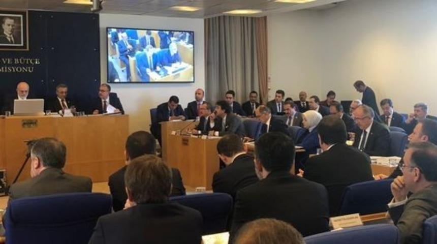 Aydemir: &lsquo;Bizim l&uuml;gatimizde &lsquo;ben&rsquo; yok &lsquo;