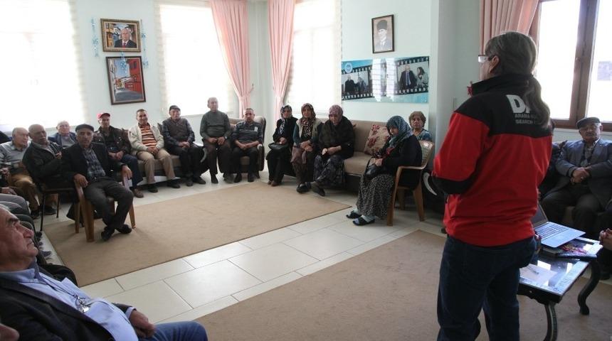 Koca &Ccedil;ınar&rsquo;da deprem eğitimi