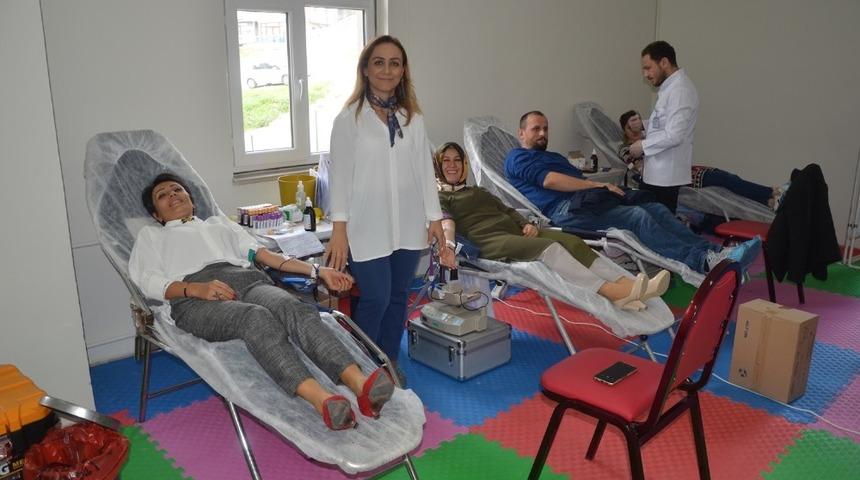 Miniklerden kan bağışı etkinliği