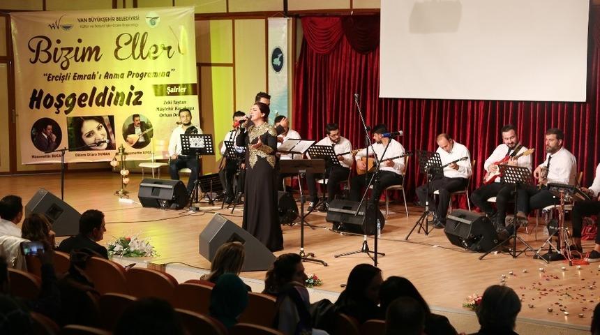 Van&rsquo;da Ercişli Emrah gecesi