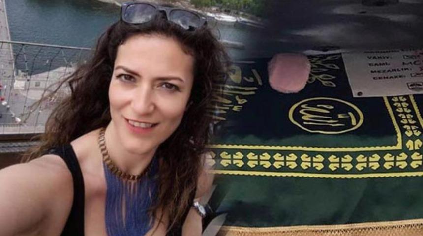 Didem'in cenaze t&ouml;reninde y&uuml;rek burkan detay