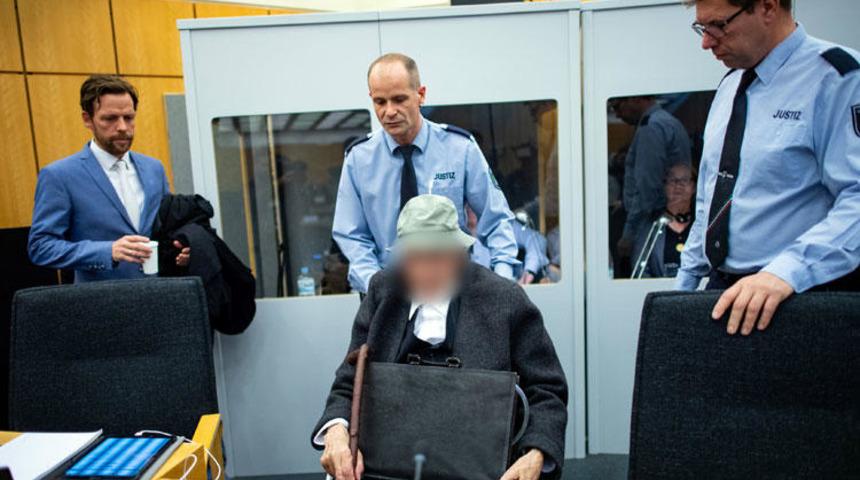 94 yaşında mahkeme karşısında!