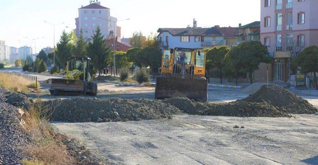 Uşak Belediyesi şehir içi yollara el attı