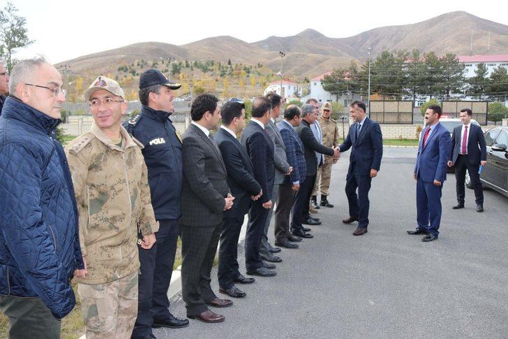 Bitlis Valisi Çağatay görevine başladı G1