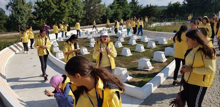 Toplum Destekli Polisler 150 öğrenciyi İstanbul ve Çanakkale’ye götürdü G3