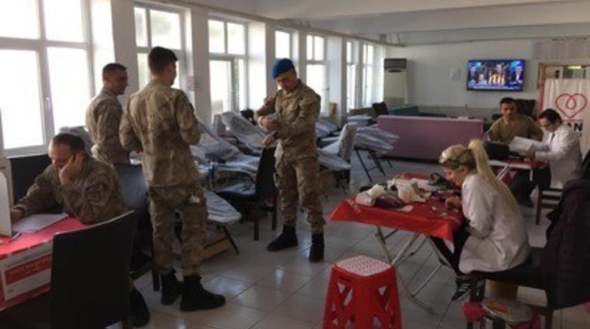 Mehmet&ccedil;ik kan bağışında