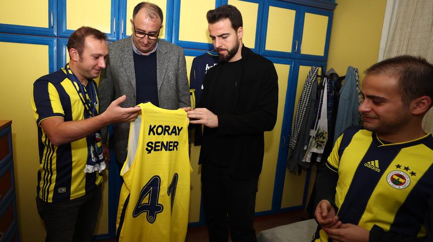 Melih Mahmutoğlu ve Cenk Renda'dan Koray Şener'in ailesine ziyaret