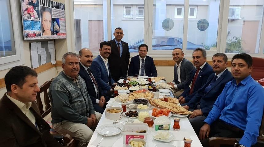 Milli Eğitim M&uuml;d&uuml;r&uuml; Durgun şof&ouml;rlerle buluştu