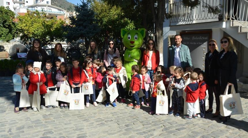 S&ouml;keli &ccedil;ocuklar eğlenirken &ouml;ğreniyor