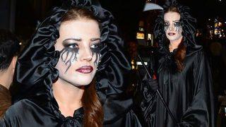 Esra Sönmezer'den kostüm açıklaması