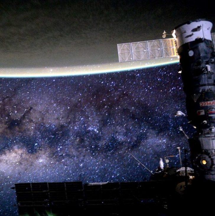 Dünya turuncuya büründü! Bakın sebebi neymiş? G2