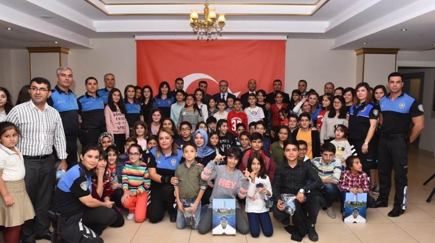 Vali Su "Birlikte Bir Yıl 2018 Projesi" kapsamında &ouml;ğrencilerle bir araya geldi