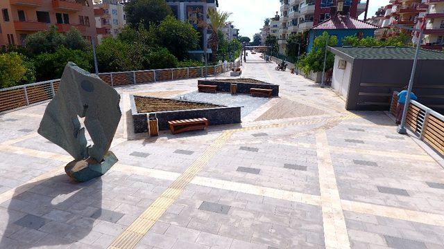 Alanya Hacet’te meydan projesi başladı