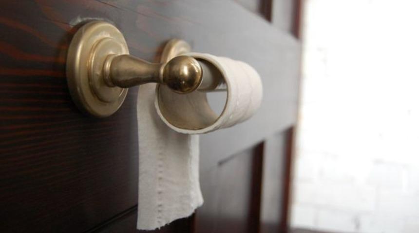 Kayıp tanık 3 g&uuml;n sonra adliye tuvaletinde &ouml;l&uuml; bulundu