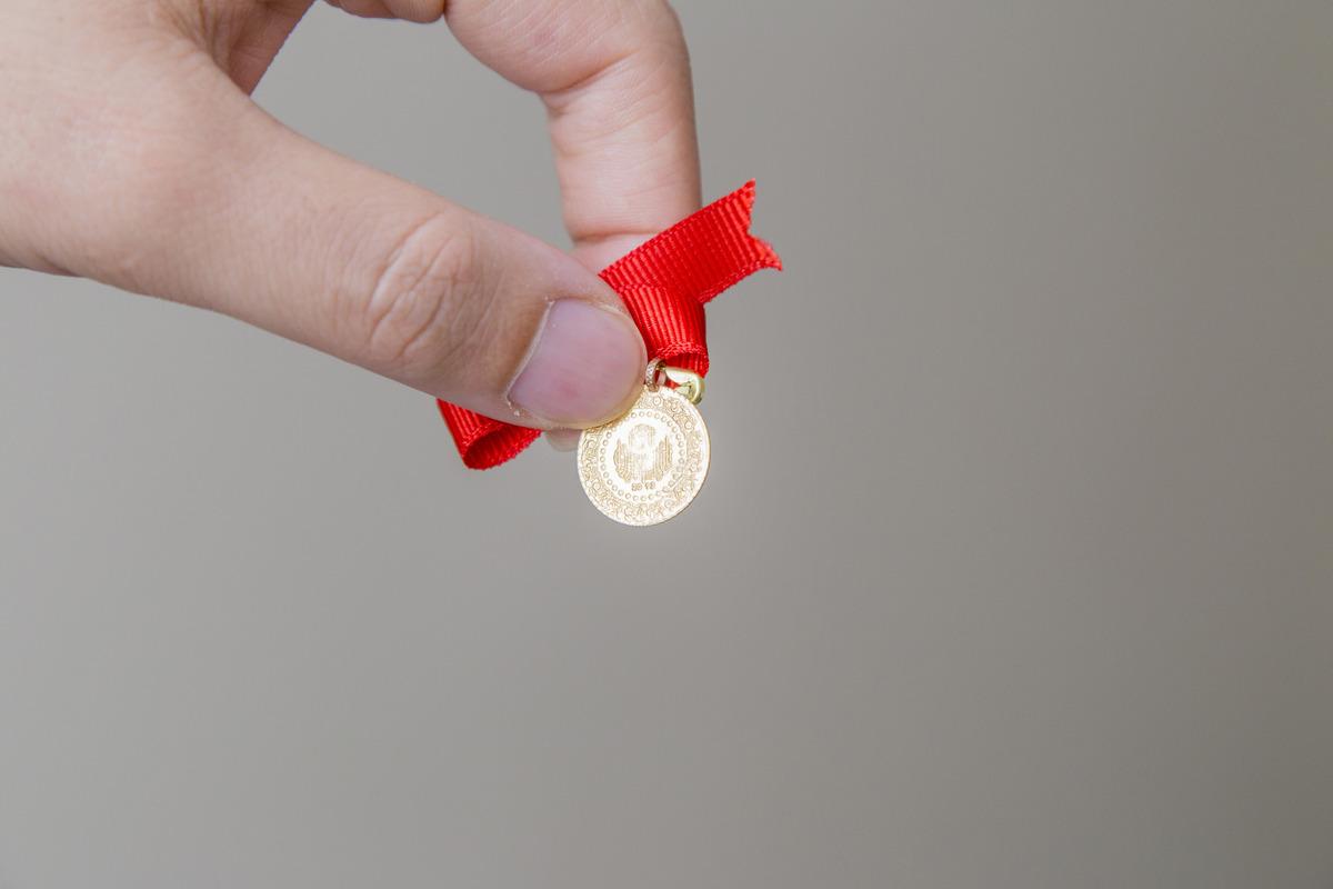 2019 yılında altın yatırımcısının y&uuml;z&uuml;n&uuml; g&uuml;ld&uuml;rd&uuml;