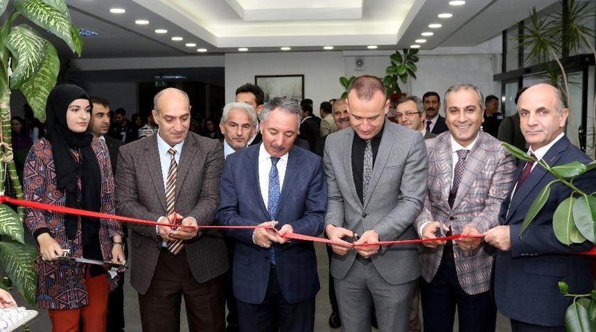 İ&Ccedil;&Uuml;&rsquo;de &rsquo;&Ouml;ğretim Materyalleri&rsquo; sergisi a&ccedil;ıldı