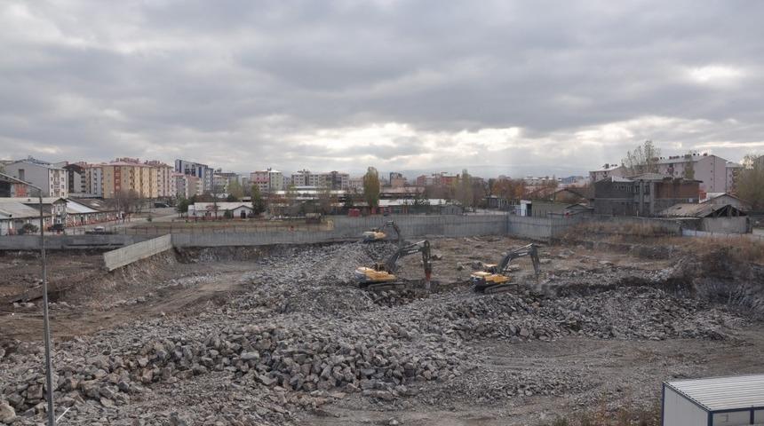 Sultan Alparslan K&uuml;lliyesi&rsquo;nin yapım &ccedil;alışmaları devam ediyor