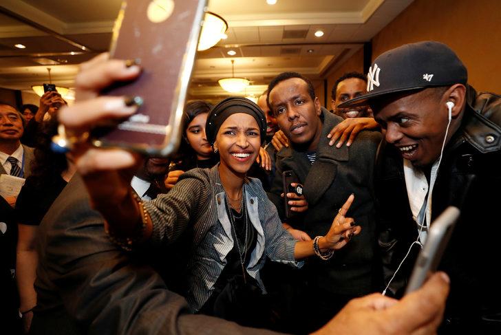 ABD'de bir ilk yaşandı! Ilhan Omar Temsilciler Meclisi'ne girdi G4