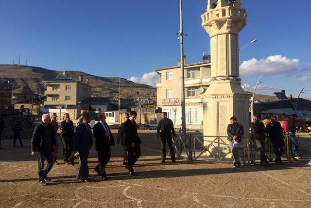 Vali Pehlivan Şehit Jandarma Komando Er Samet Akdeniz’in ailesini ziyaret etti