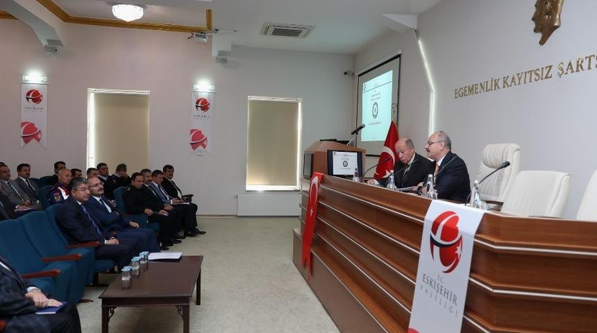 Esişehir&rsquo;de kışa hazırlık ve karla m&uuml;cadele toplantısı