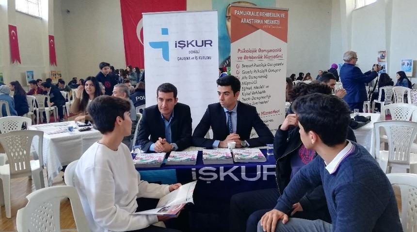 Denizli İŞKUR &ouml;ğrencilerle buluştu