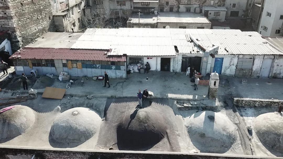 Eirene Kulesi'nde tarihi talan edenler drone'lara ateş ettiler