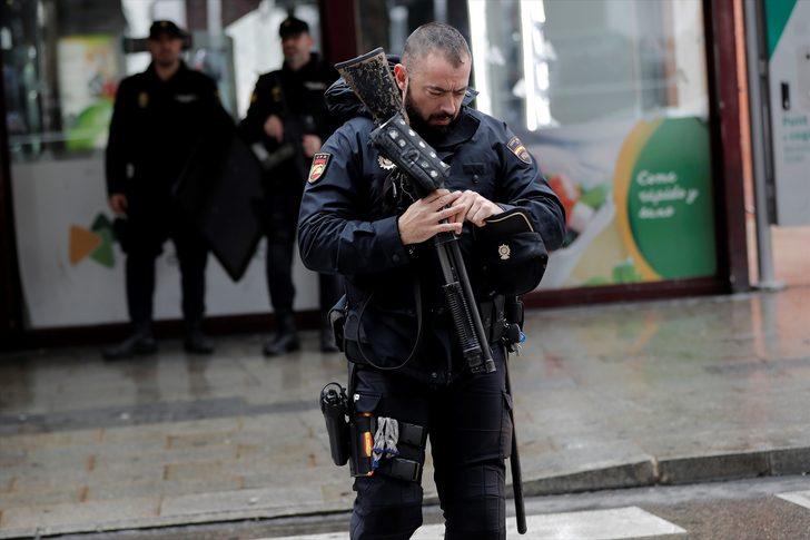 Avrupa diken üstünde! iki büyük kentte bomba paniği G4