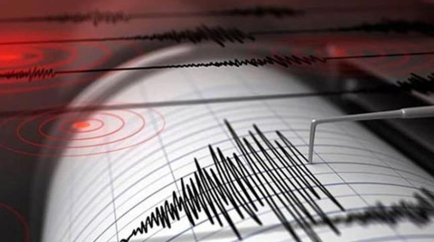 Van Gölü'nde 3.9 şiddetinde deprem! 