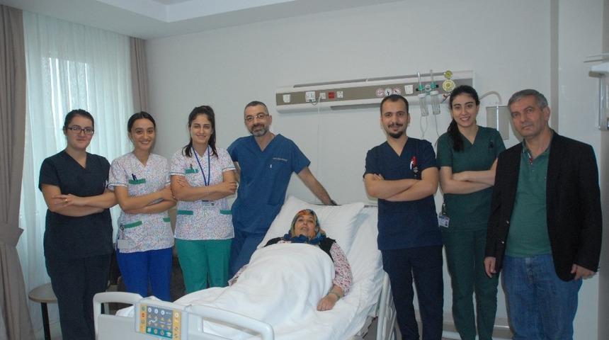 10 yıllık kilo sorunundan ameliyat ile kurtuluyor