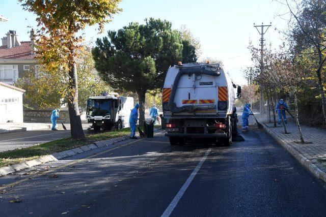 Isparta Belediyesi’nden sonbahar temizliği