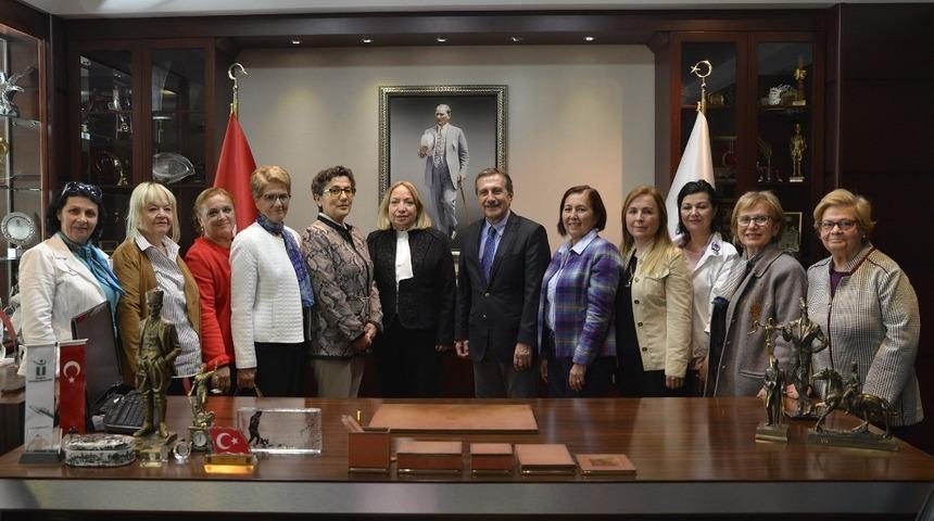 T&uuml;rk Kadınlar Birliği&rsquo;nden Ata&ccedil;&rsquo;a teşekk&uuml;r
