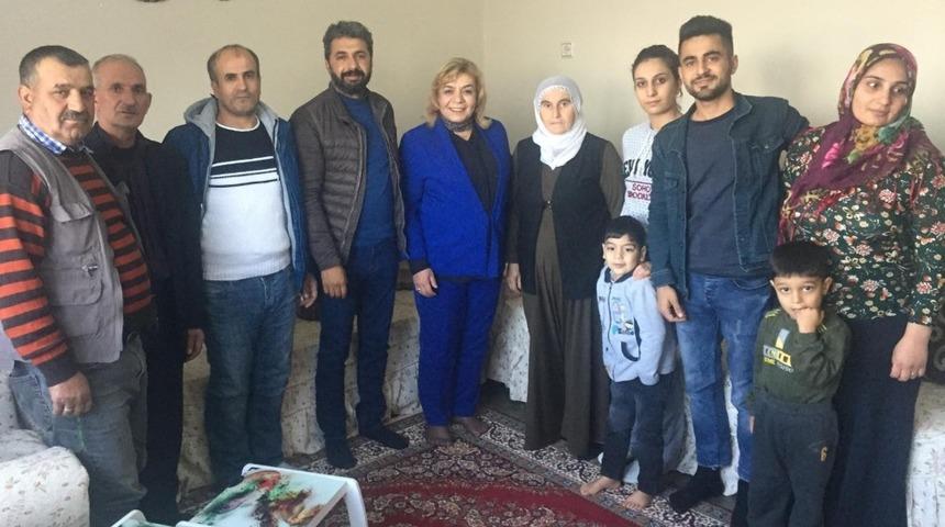 AK Parti Bağlar teşkilatı mahalle gezilerini s&uuml;rd&uuml;r&uuml;yor