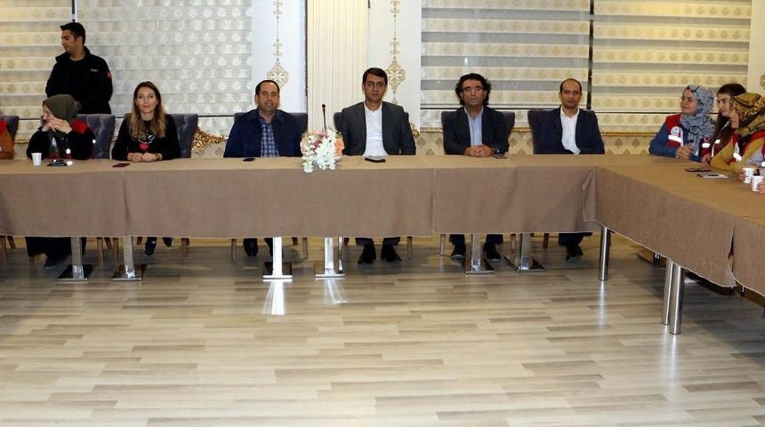 Gönüllüler Damla Projesiyle buluştu