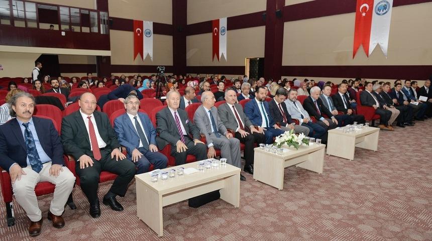KMÜ’de 1. Karaman Uluslararası Dil ve Edebiyat Kongresi