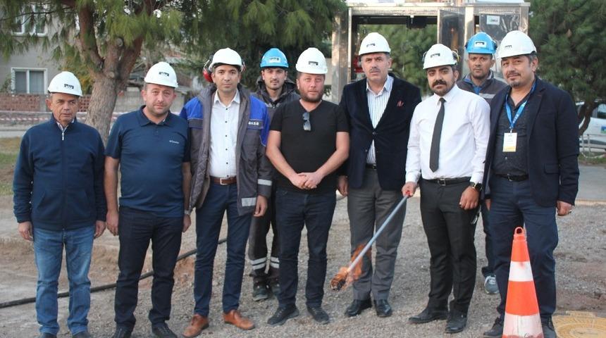 Kepsut&rsquo;ta doğalgaz meşalesi yakıldı